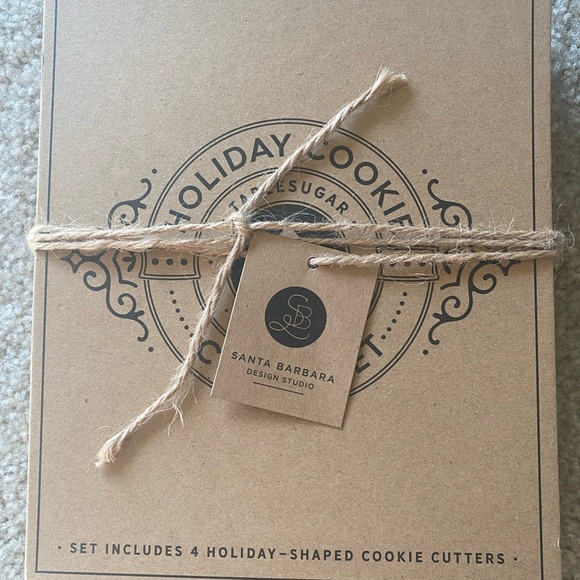 NWT, Holiday Cookie Cutter Set - Picture 8 of 10